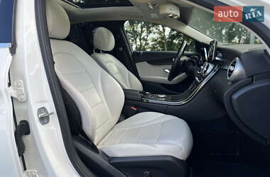 Седан Mercedes-Benz C-Class 2017 в 