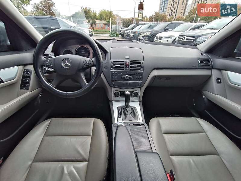 Седан Mercedes-Benz C-Class 2008 в Харкові