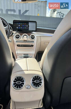 Седан Mercedes-Benz C-Class 2015 в 