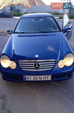 Купе Mercedes-Benz C-Class 2001 в 