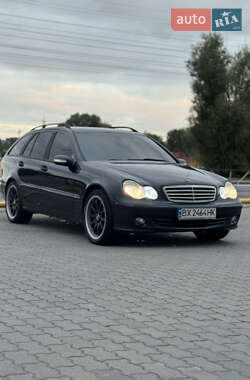 Універсал Mercedes-Benz C-Class 2004 в 
