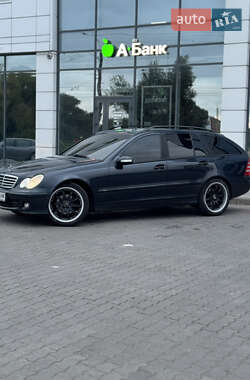 Універсал Mercedes-Benz C-Class 2004 в 