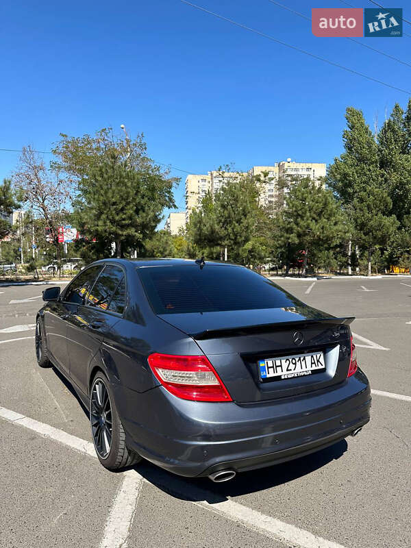 Седан Mercedes-Benz C-Class 2007 в Одесі