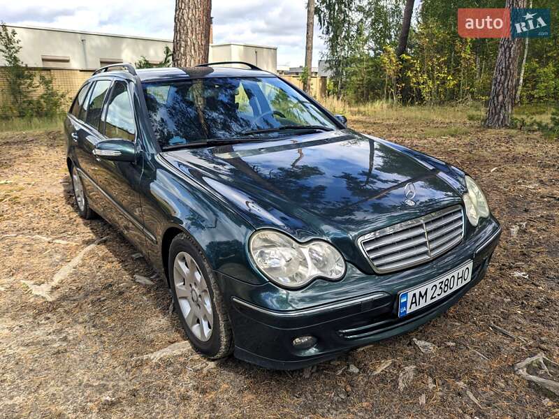Универсал Mercedes-Benz C-Class 2006 в Житомире