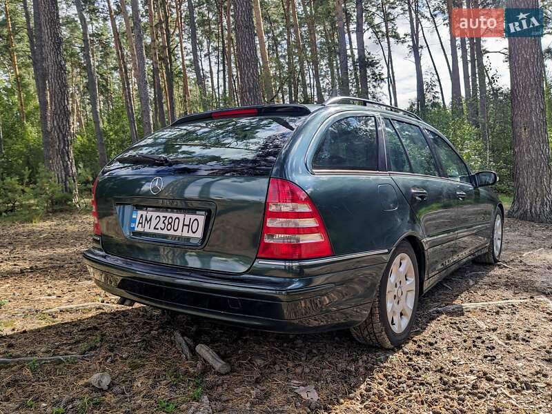 Универсал Mercedes-Benz C-Class 2006 в Житомире