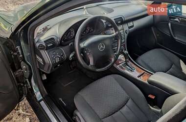 Універсал Mercedes-Benz C-Class 2006 в 