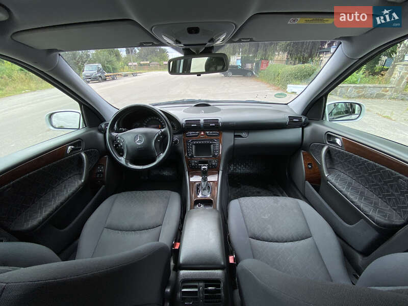 Седан Mercedes-Benz C-Class 2002 в Калиновке