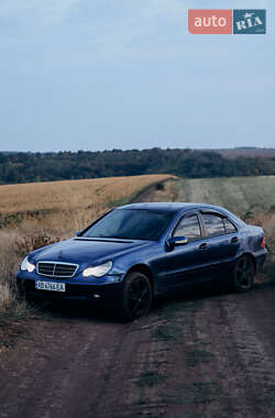 Седан Mercedes-Benz C-Class 2003 в 