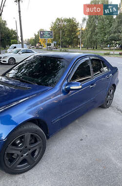Седан Mercedes-Benz C-Class 2003 в 
