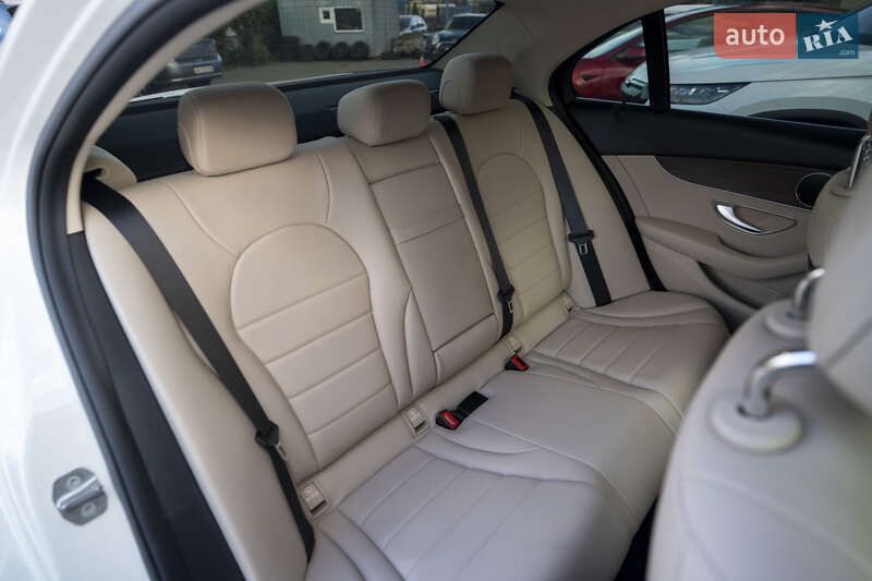 Седан Mercedes-Benz C-Class 2018 в Киеве