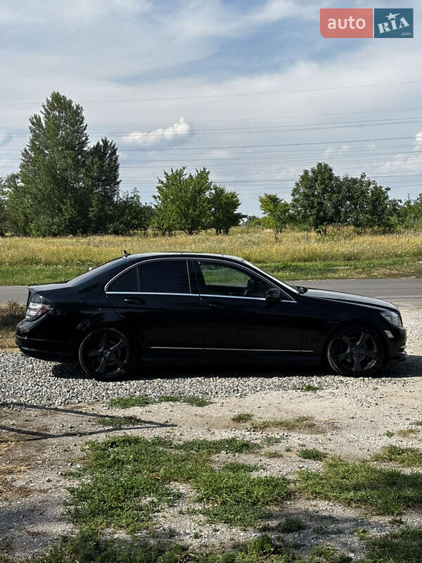Седан Mercedes-Benz C-Class 2010 в Полтаве
