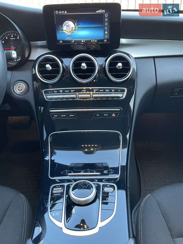 Седан Mercedes-Benz C-Class 2018 в Киеве