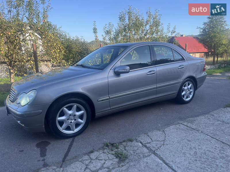Седан Mercedes-Benz C-Class 2003 в Сколе