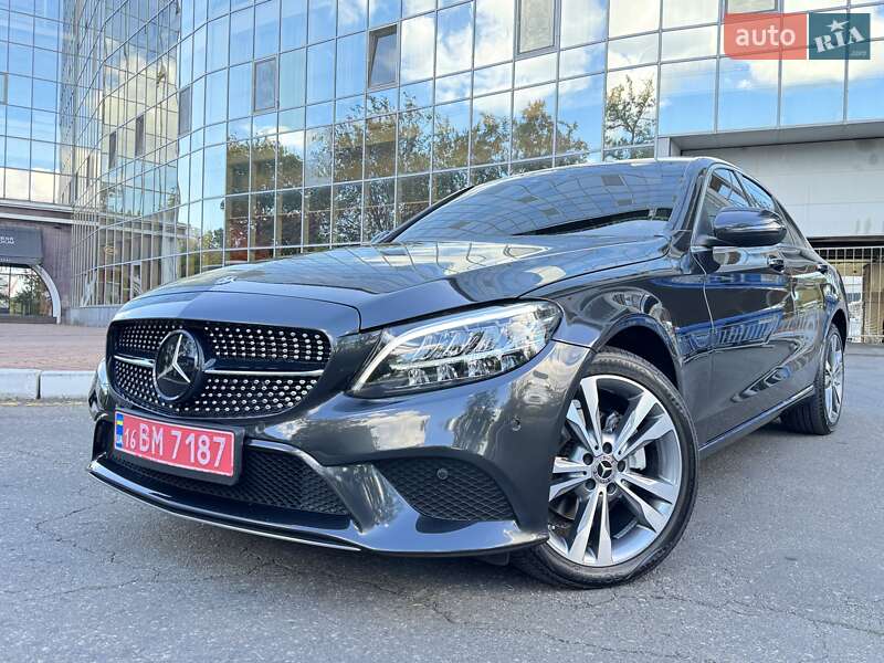 Mercedes-Benz C-Class 2020