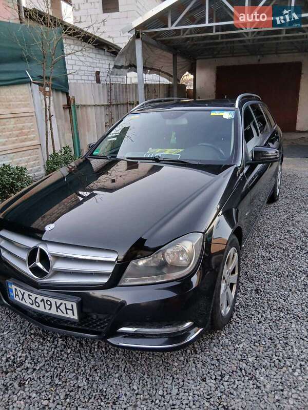 Универсал Mercedes-Benz C-Class 2011 в Харькове фото 10 Универсал Mercedes-Benz C-Class 2011 в Харькове