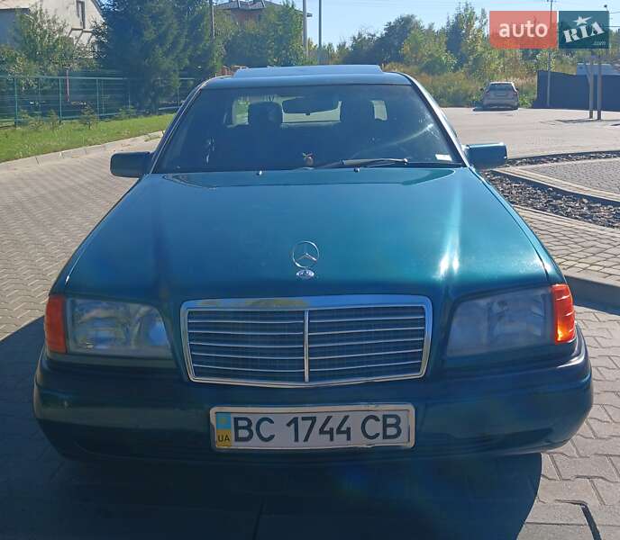 Седан Mercedes-Benz C-Class 1996 в Львове