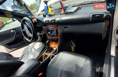 Универсал Mercedes-Benz C-Class 2001 в 