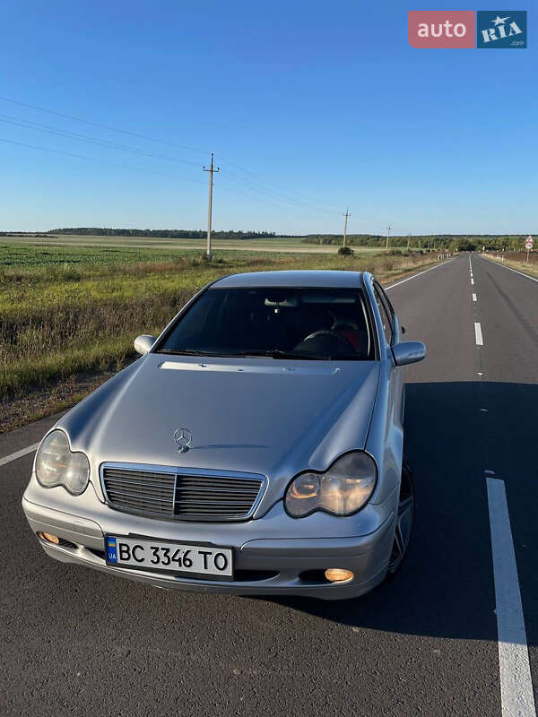 Седан Mercedes-Benz C-Class 2002 в Рава-Русской