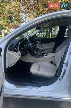 Седан Mercedes-Benz C-Class 2016 в  фото 11 Седан Mercedes-Benz C-Class 2016 в