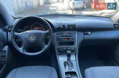 Седан Mercedes-Benz C-Class 2003 в 