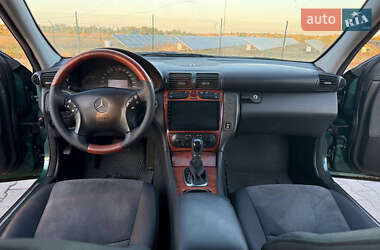 Седан Mercedes-Benz C-Class 2000 в 