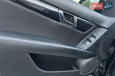 Универсал Mercedes-Benz C-Class 2011 в 