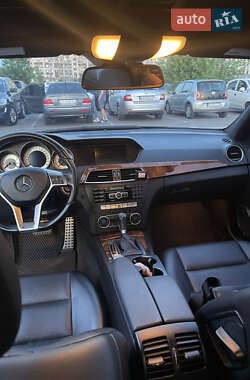 Седан Mercedes-Benz C-Class 2011 в 