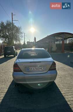Седан Mercedes-Benz C-Class 2003 в 