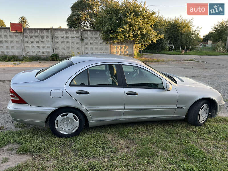 Седан Mercedes-Benz C-Class 2003 в Хмельницком