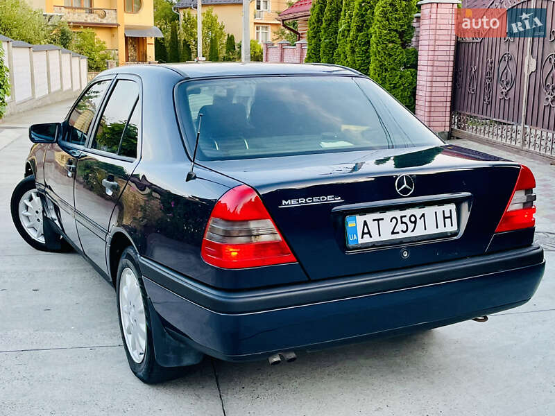 Седан Mercedes-Benz C-Class 1997 в Ивано-Франковске