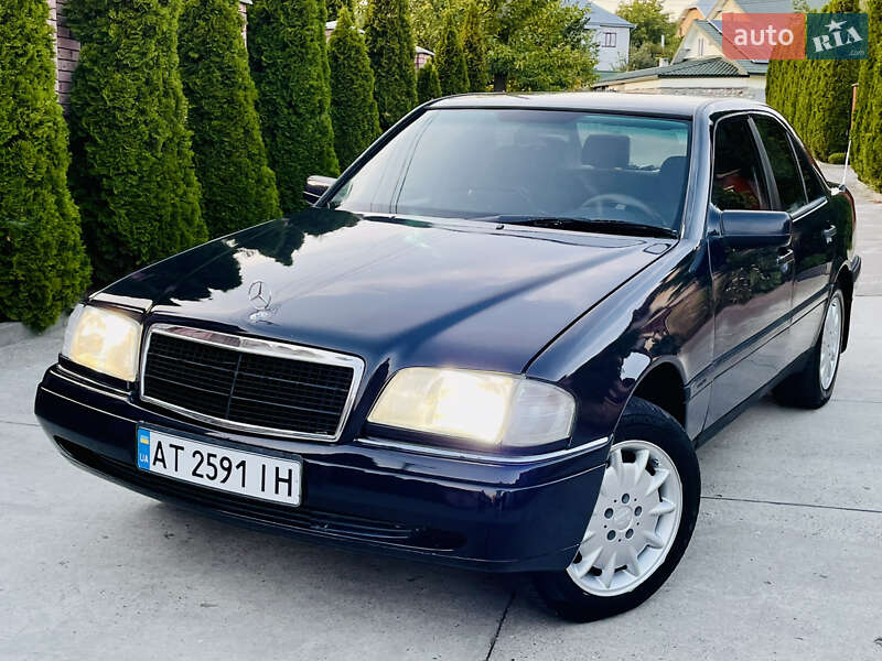 Седан Mercedes-Benz C-Class 1997 в Ивано-Франковске