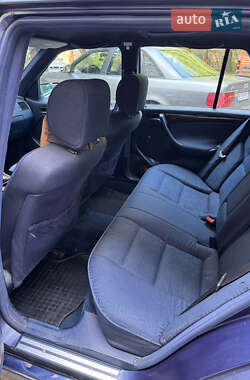Универсал Mercedes-Benz C-Class 2000 в 