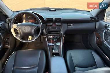 Седан Mercedes-Benz C-Class 2004 в 