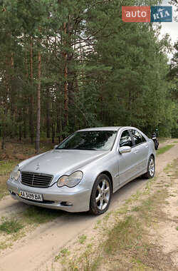 Седан Mercedes-Benz C-Class 2006 в Сновске