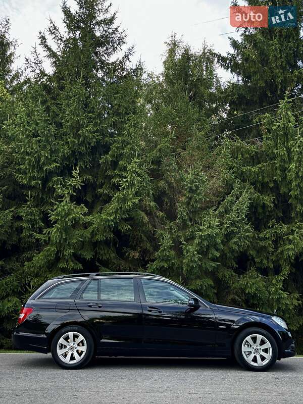 Універсал Mercedes-Benz C-Class 2012 в Фастові
