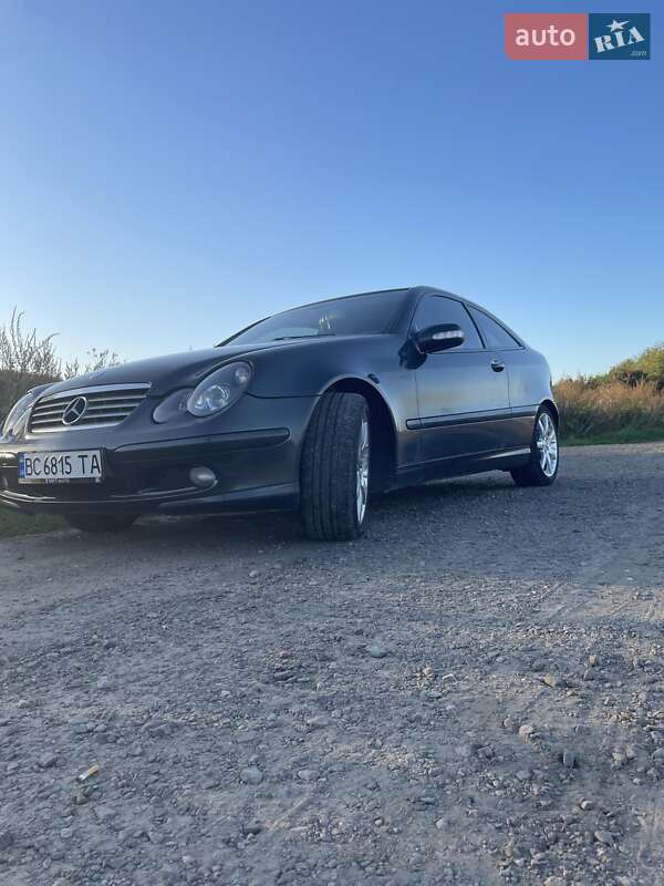 Купе Mercedes-Benz C-Class 2003 в Львове