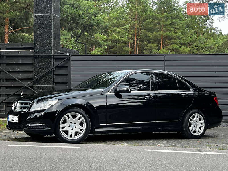 Седан Mercedes-Benz C-Class 2013 в Бучі