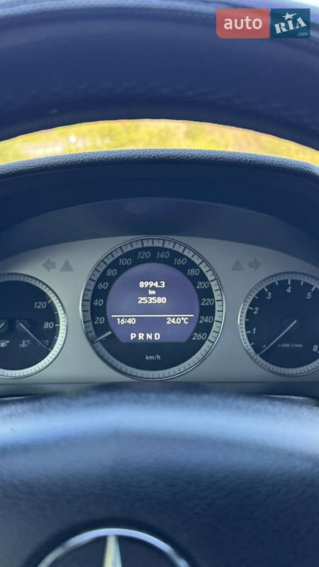 Седан Mercedes-Benz C-Class 2008 в Кривом Роге