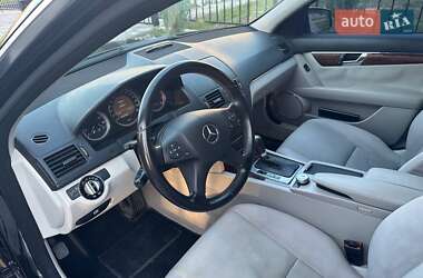 Седан Mercedes-Benz C-Class 2010 в 