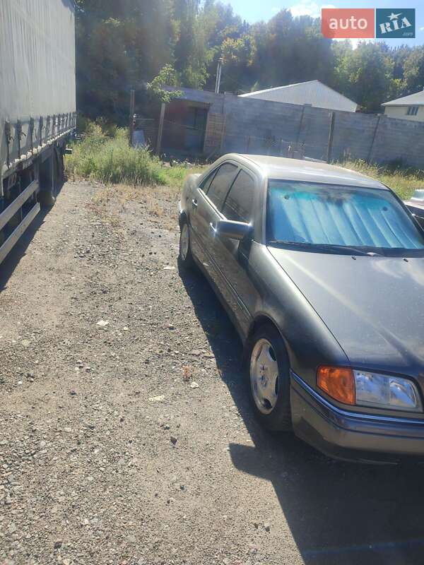Седан Mercedes-Benz C-Class 1994 в Киеве фото 8 Седан Mercedes-Benz C-Class 1994 в Киеве