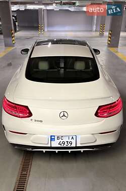 Купе Mercedes-Benz C-Class 2016 в 