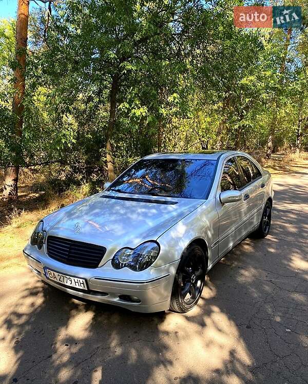 Седан Mercedes-Benz C-Class 2002 в Кропивницком