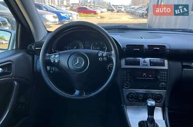 Купе Mercedes-Benz C-Class 2004 в 