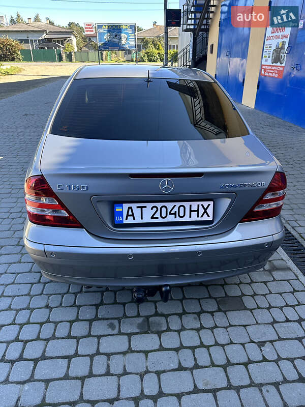 Седан Mercedes-Benz C-Class 2004 в Ивано-Франковске