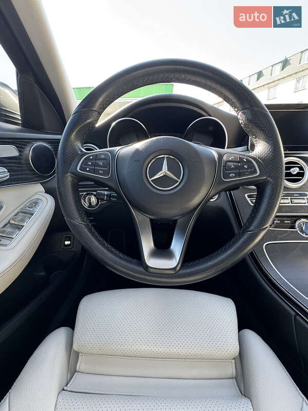 Седан Mercedes-Benz C-Class 2016 в Киеве