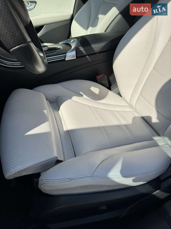 Седан Mercedes-Benz C-Class 2016 в Киеве