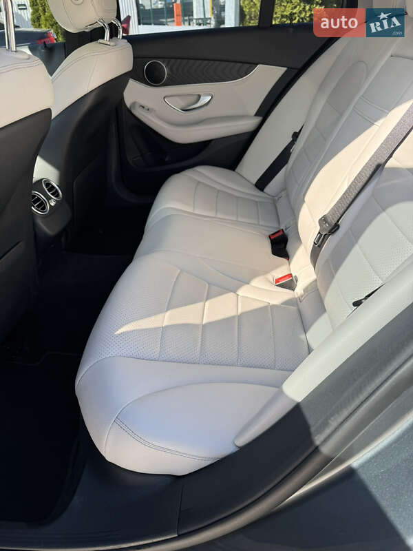 Седан Mercedes-Benz C-Class 2016 в Киеве