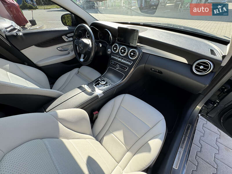 Седан Mercedes-Benz C-Class 2016 в Киеве