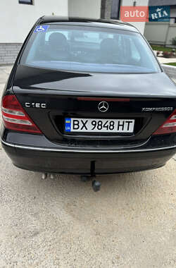 Седан Mercedes-Benz C-Class 2004 в 