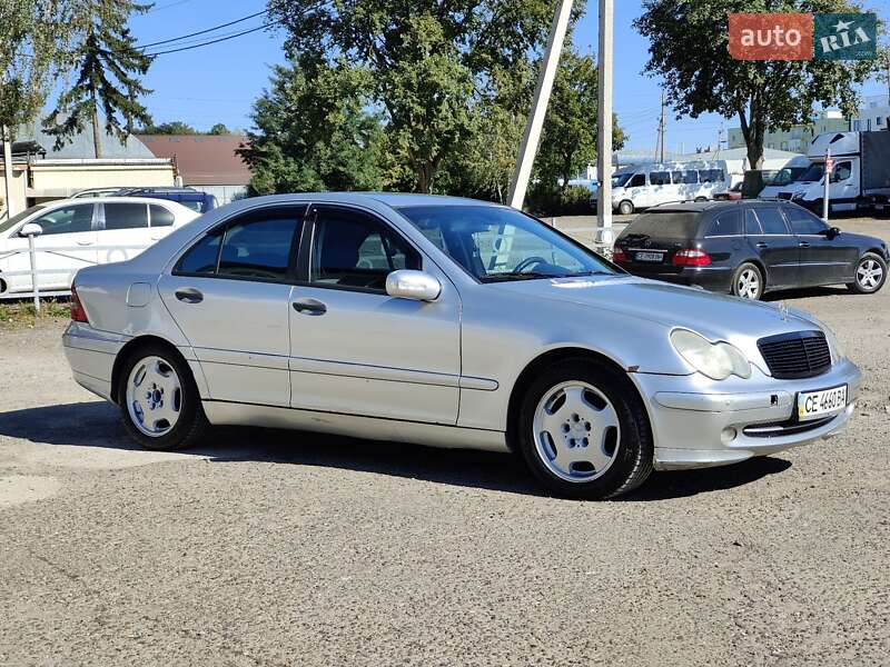 Седан Mercedes-Benz C-Class 2001 в Черновцах